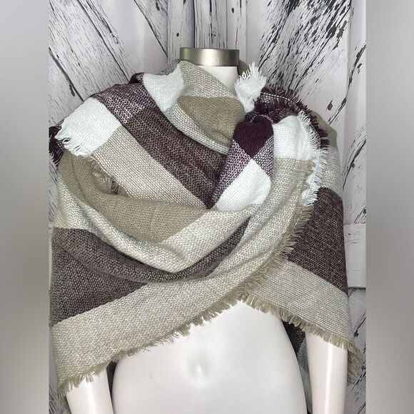 WOOLRICH Blanket Scarf Wrap Plaid 100% Acrylic 56”x56” - Picture 3 of 5